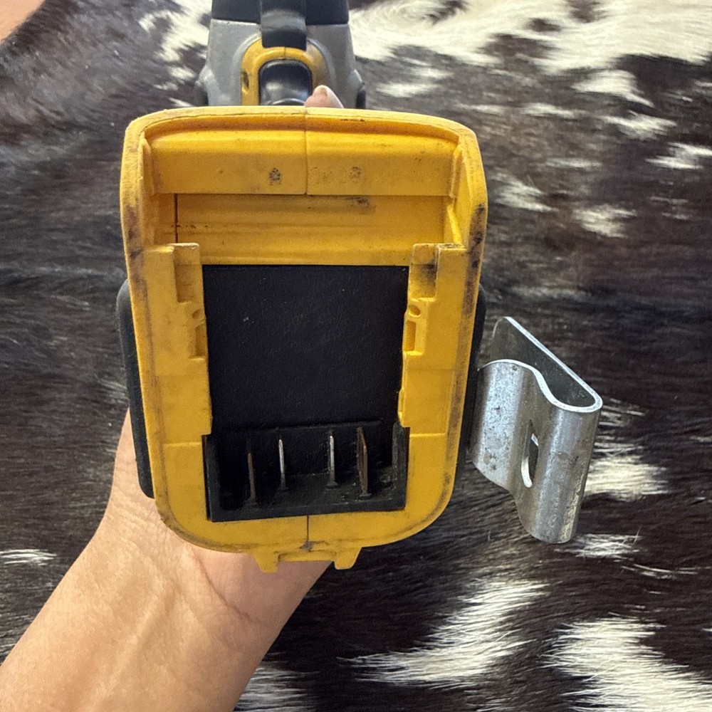 Dewalt DCF885 Used No Battery