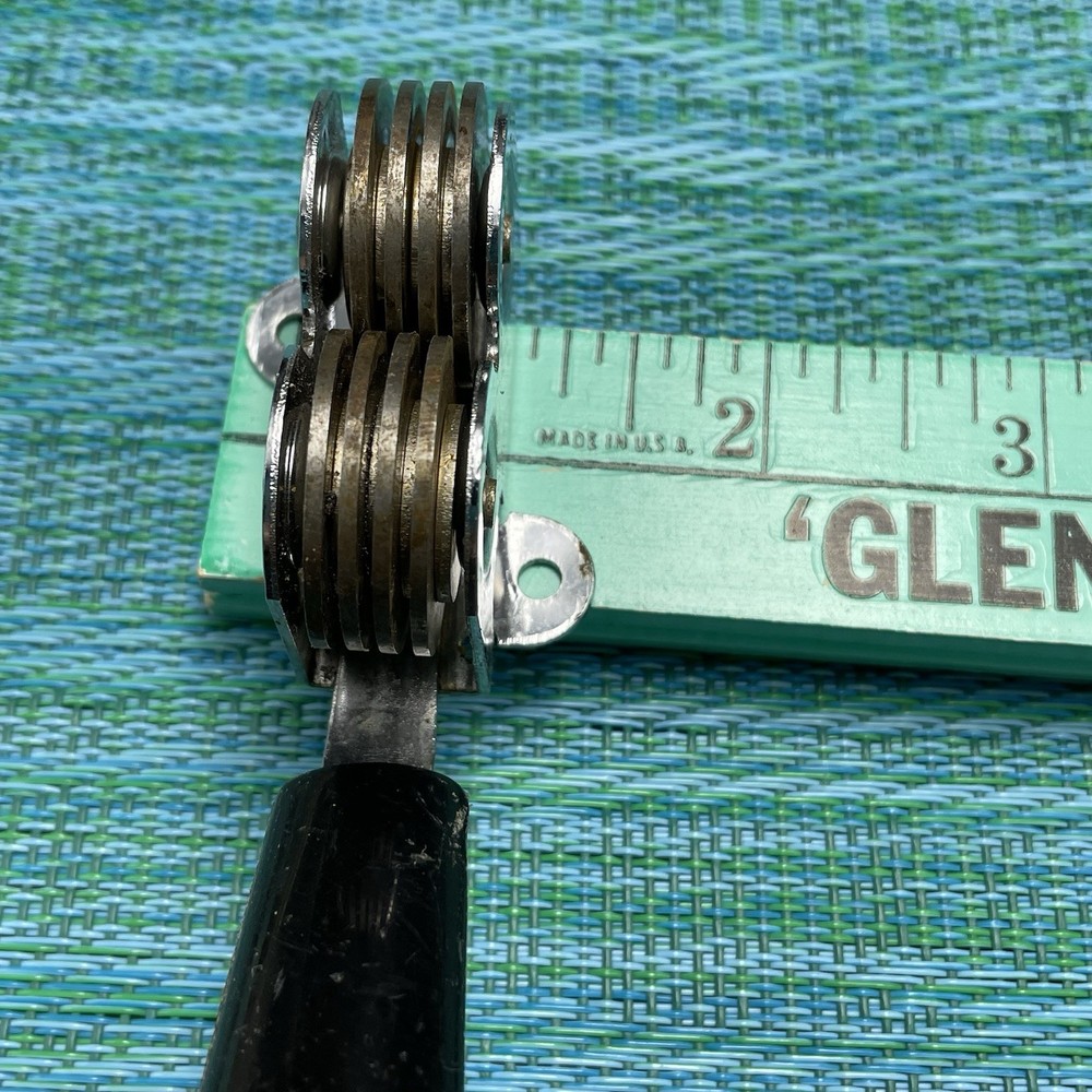 Vtg EKCO Knife Sharpener Pull Thru Chromium Plated Black Corn Cob Handle USA