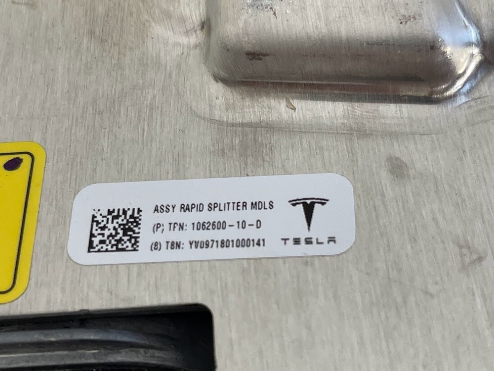2016-2020 Tesla Model S Rapid Splitter Battery Port OEM