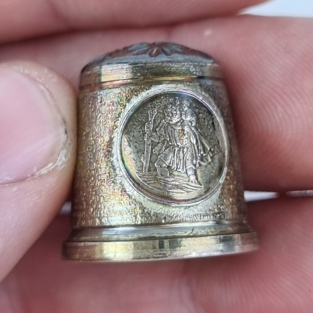 Solid Silver Thimble Figures Roundel Birmingham 1998 Swann Thimbles