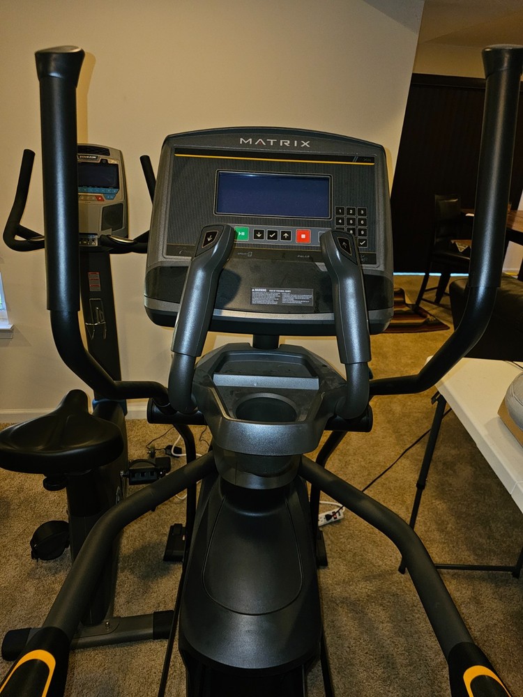 Matrix E30 Elliptical Trainer