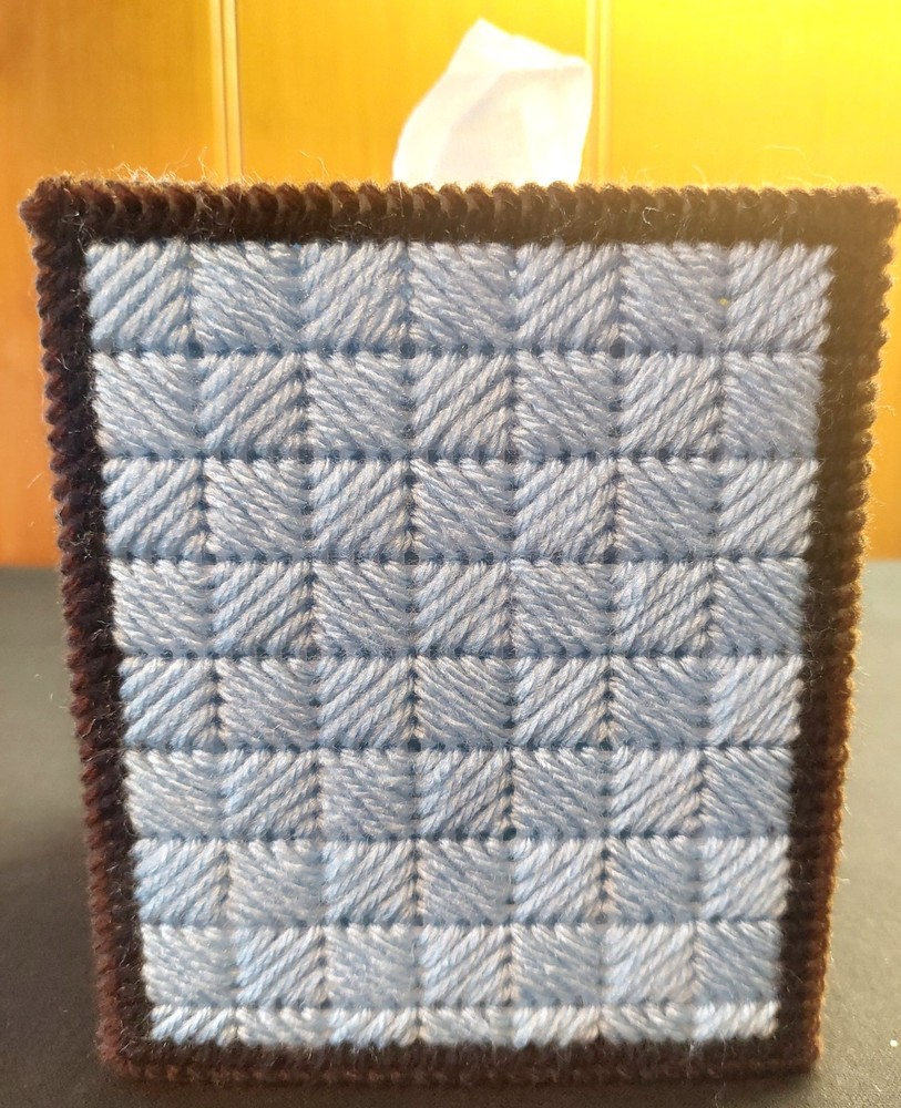 "Marvin the Martian" Tissue Box Cover (Plastic & Yarn) Finished