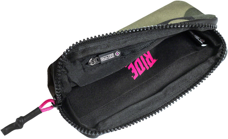 Muc-Off Essentials Case - Camo
