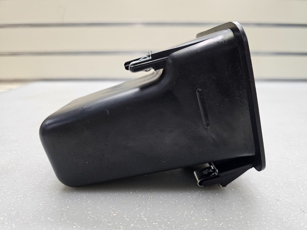 99-06 Silverado Sierra Front Dash Instrument Panel Cubby Bin Storage Compartment