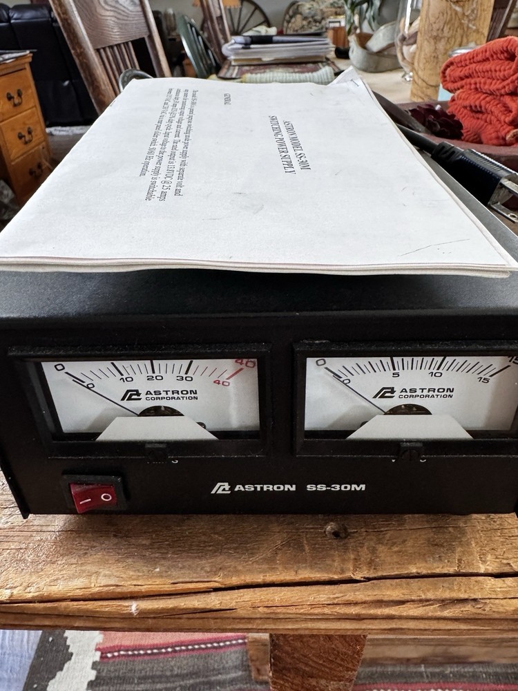 Astron SS-30M Switching Power Supply