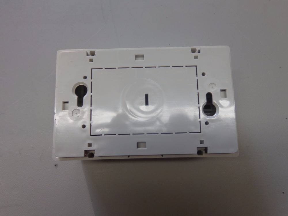 Siemon CT4-BOX-02 Surface Mount Box, Single Gang, White