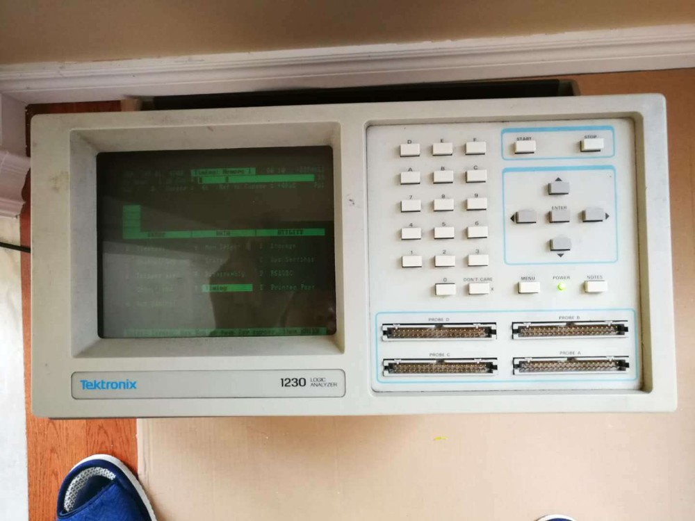 Tektronix 1230 Logic Analyzer Asynchronous Sampling