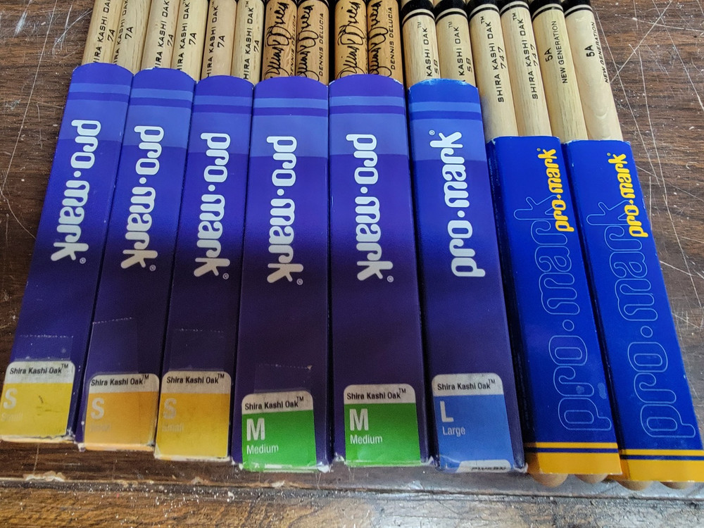 PRO-MARK OAK DRUMSTICKS 8 PAIRS