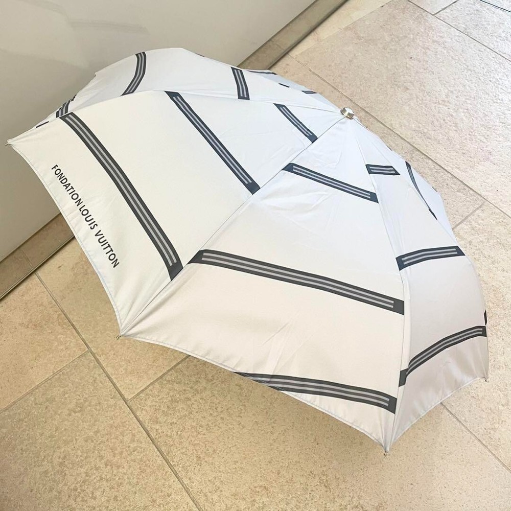FONDATION LOUIS VUITTON Folding Umbrella Silver gray Limited Edition