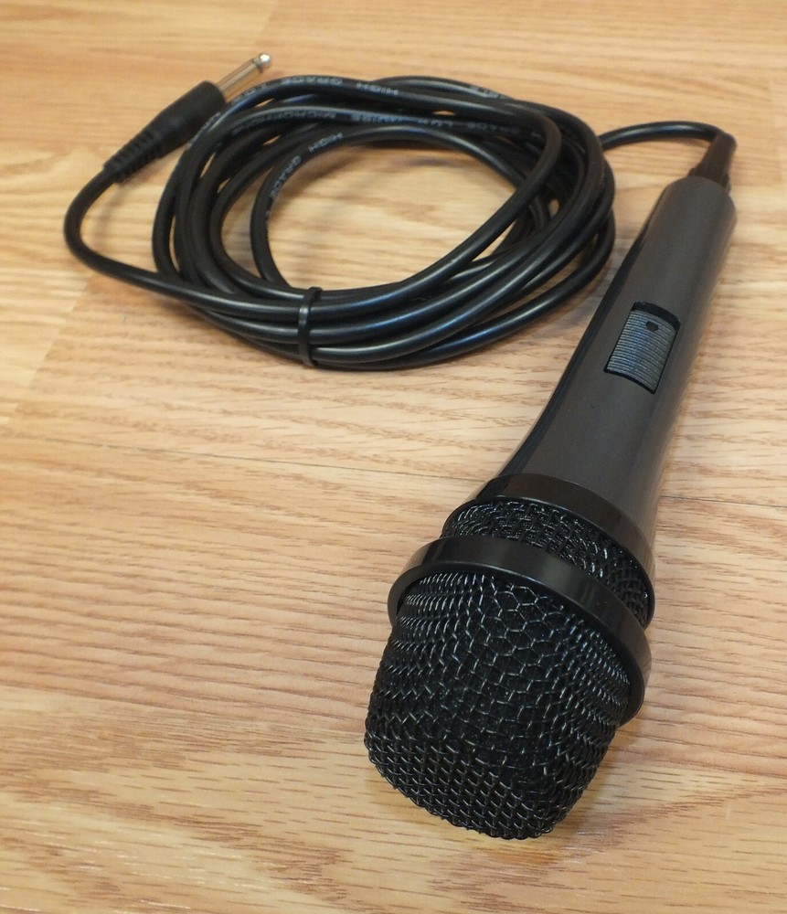 Unbranded Microphone With High Grade Low Noise Microphone Cable **READ**