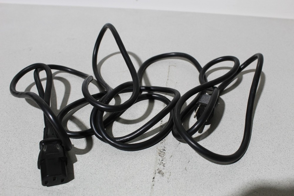 Dell 2400MP Projector With Case And Remote Tested Works