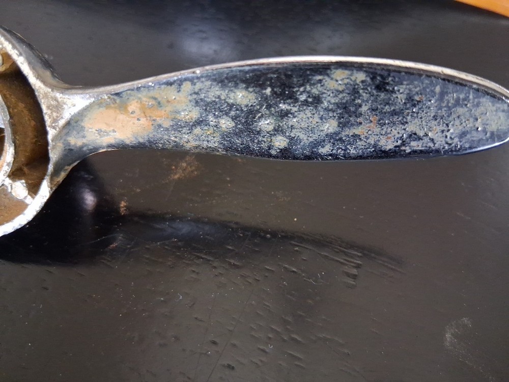 Lindberg Chrome Propeller Hood Ornament