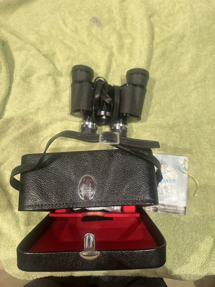 Vintage binocular from Scope tiny chips noticed
