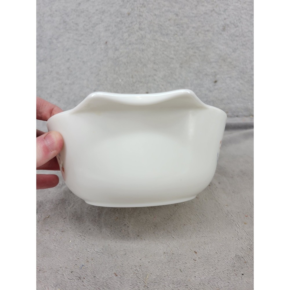 Pyrex England Iris Pattern 1.5QT Mixing Bowl Retro Kitchenware 6.5" x 3"