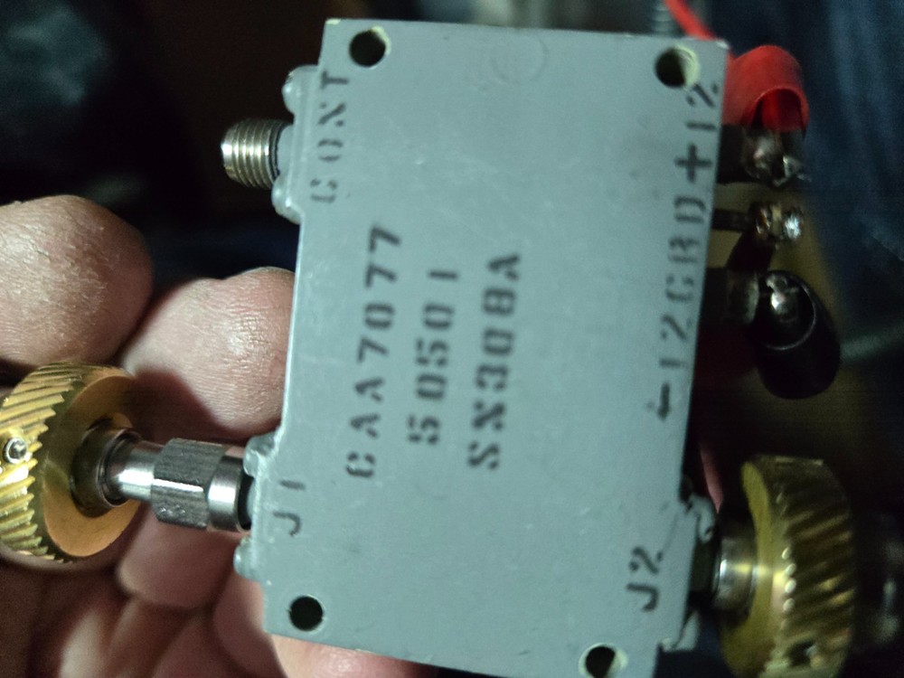 1 pc Emberguard Solutions) CAA7077 pin diode Switch 1-18 GHz Tested, see plot