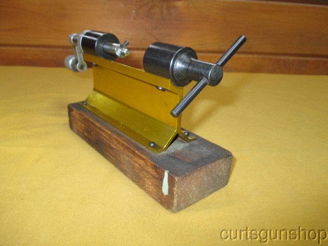 Forster Appelt Case Trimmer with 30 Caliber Pilot No 2