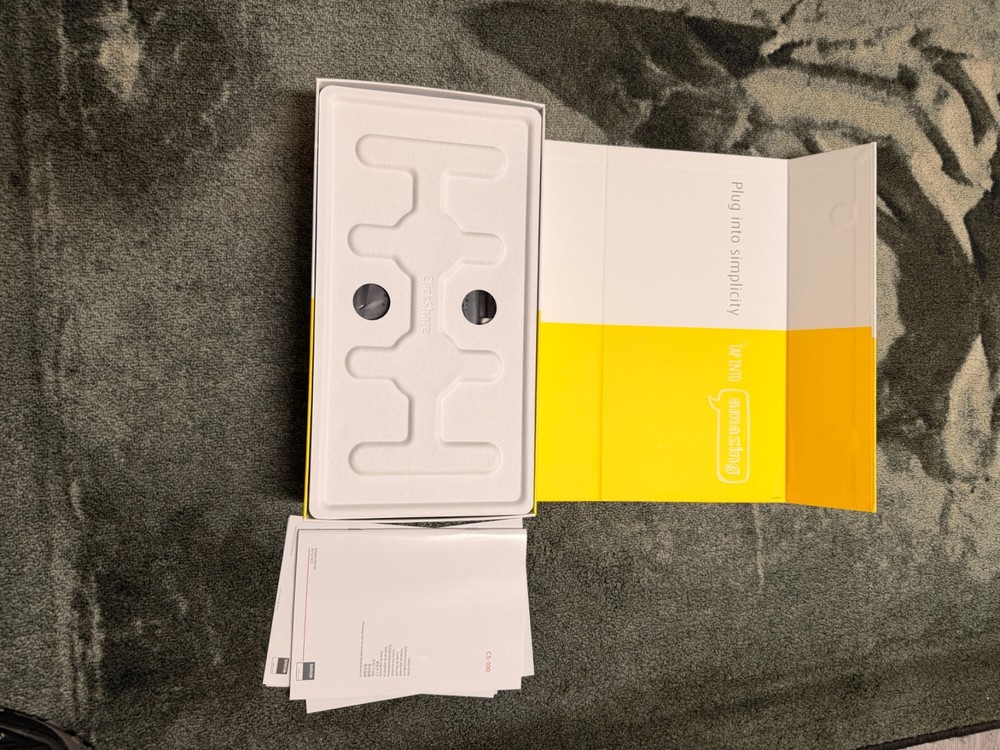 Brand New Barco ClickShare CS-100 Wireless Presentation System Set