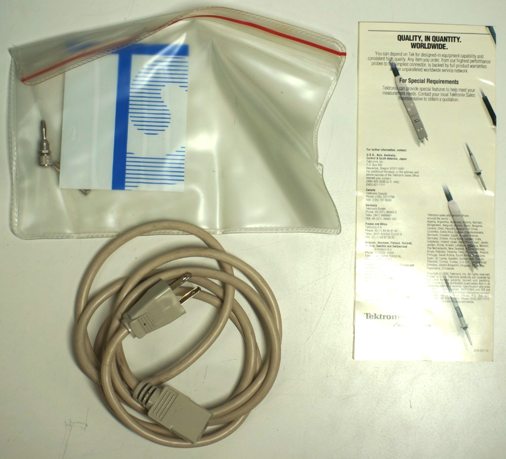 Tektronix - 2465B - 400MHz 4-Channel Oscilloscope