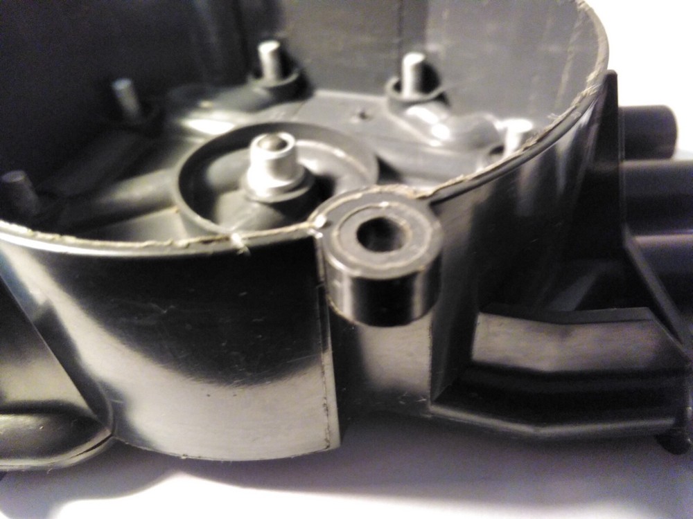 Volvo Penta Distributor Cap P/N: 3858975