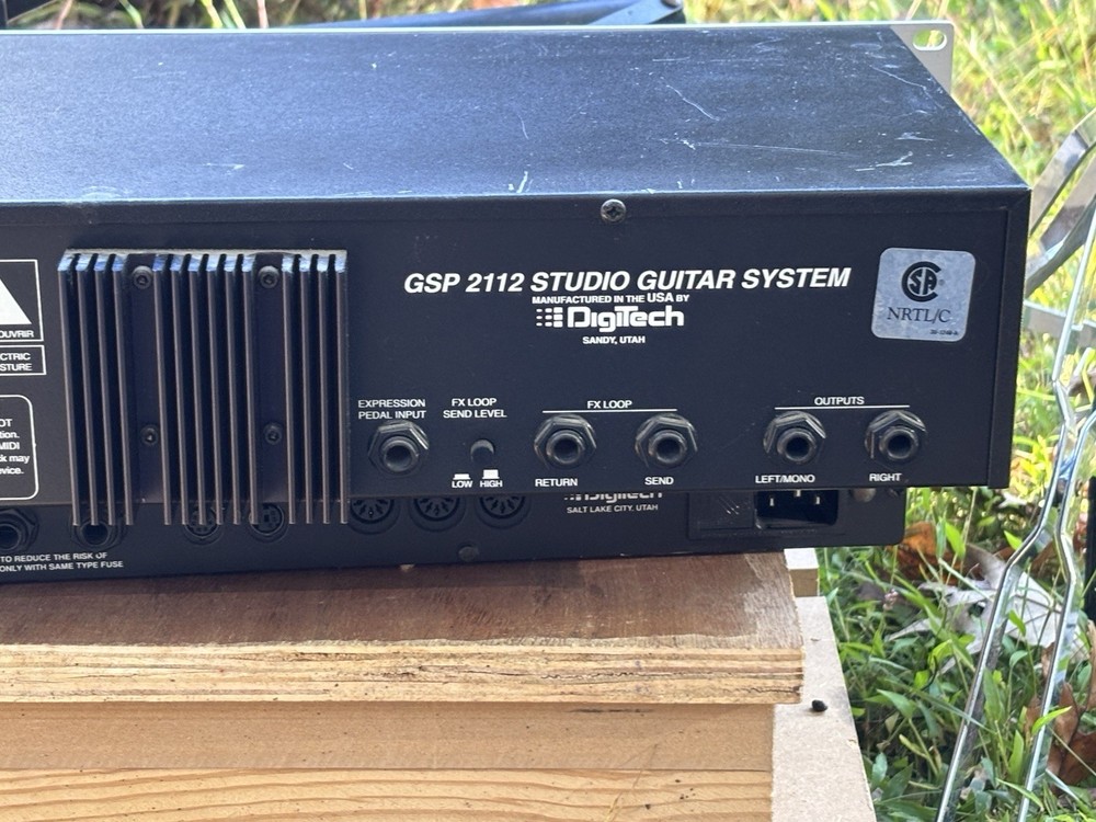 DigiTech 2112 Studio Guitar System Programmable Pre Amp Processor