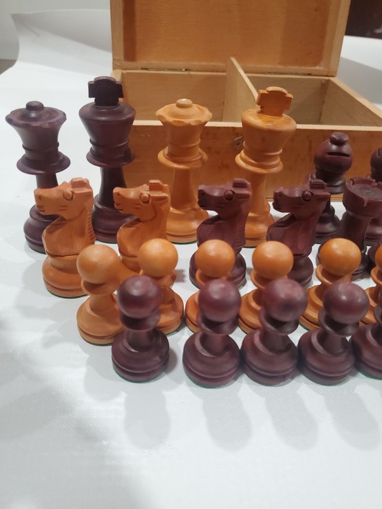 Vtg Chessmen Boxwood , Handcrafted . Unknown Maker.