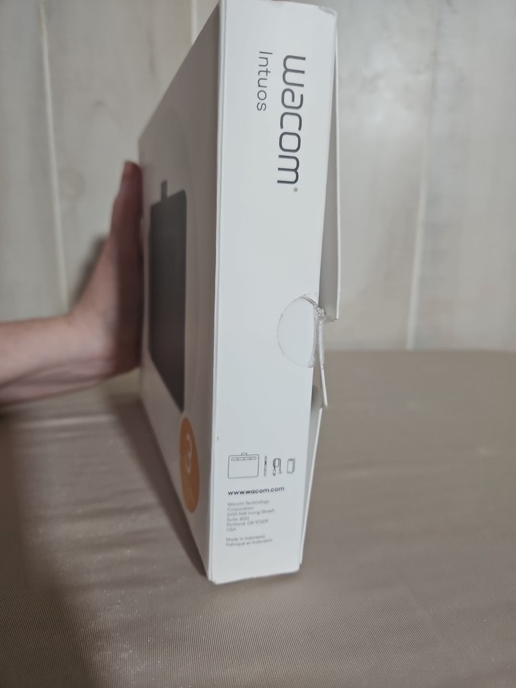 Wacom Intuos Graphics Drawing Tablet, Small 7.9"x 6.3", Black, CTL4100