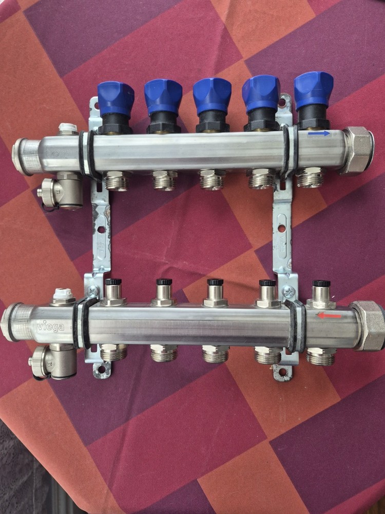 Viega Steel Manifold With Shutoff And Balancing Model 2879
