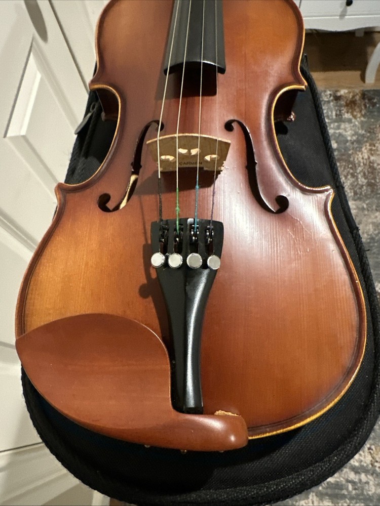 Frillante 1/2 Size Violin w/ Case & Bow