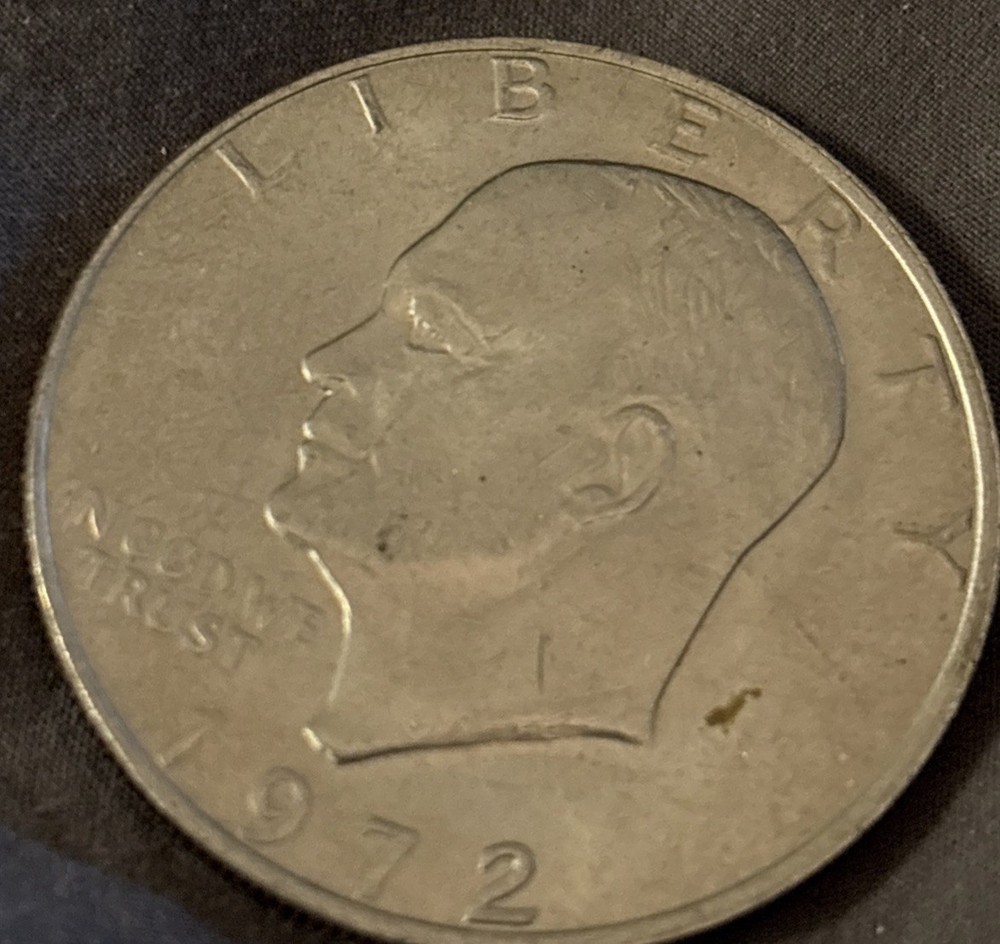 1972 P EISENHOWER DOLLAR COIN