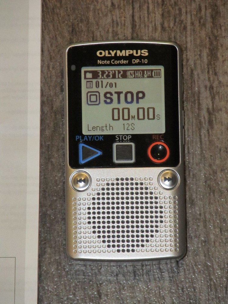 OLYMPUS Note Corder DP-10 Digital Voice Recorder Handheld Speaker TESTED