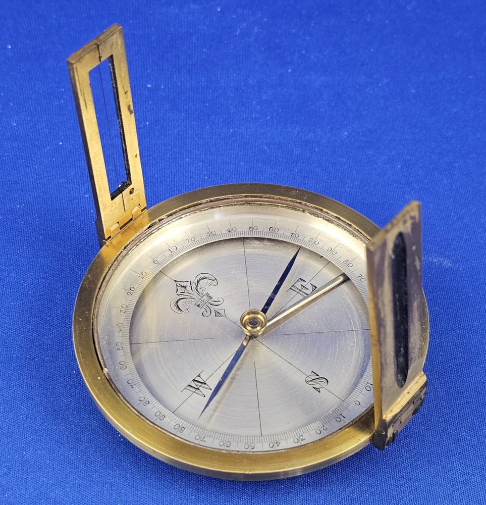 Antique Brass Surveyor's POCKET COMPASS Functioning Needle Lock Original Case