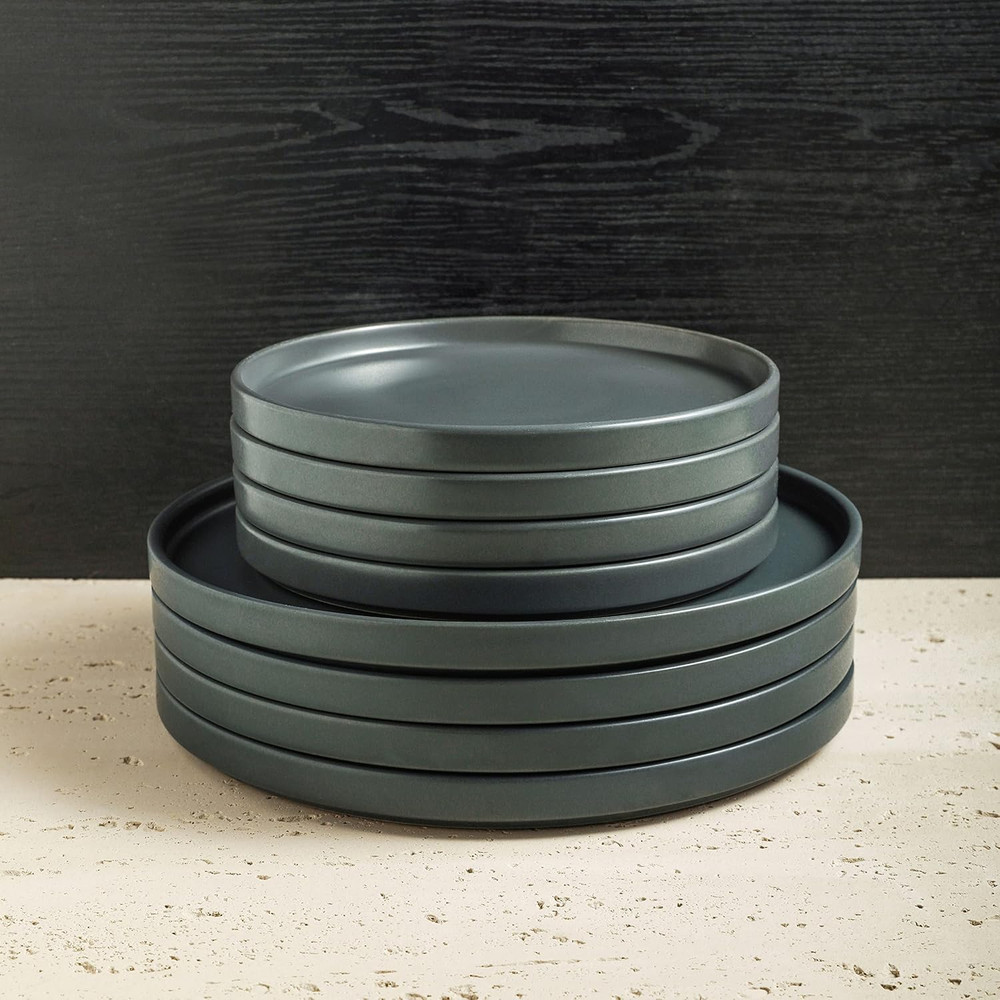 32 Piece Stoneware Dinnerware Set, Service for 8, Gray Matte