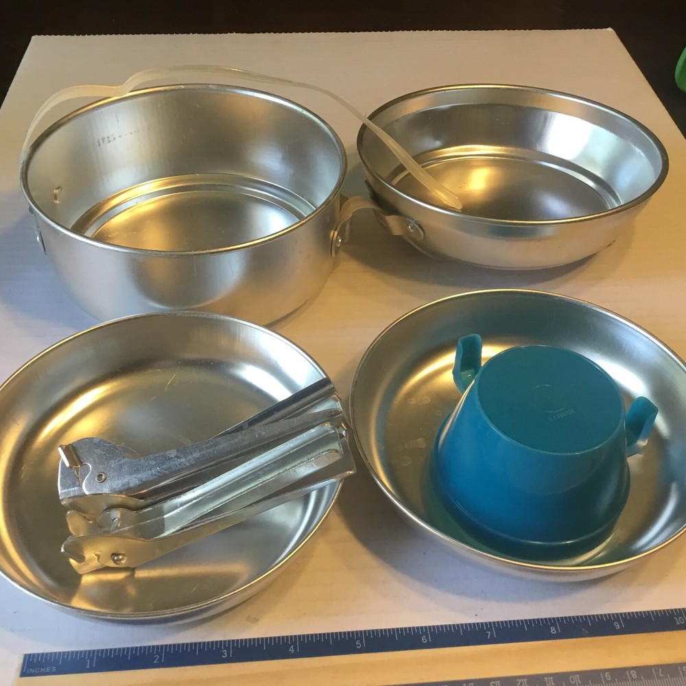 Camping - Hiking Mess Kit - 2 Cup - 2 Plate - 2 Handles - Main Pot.