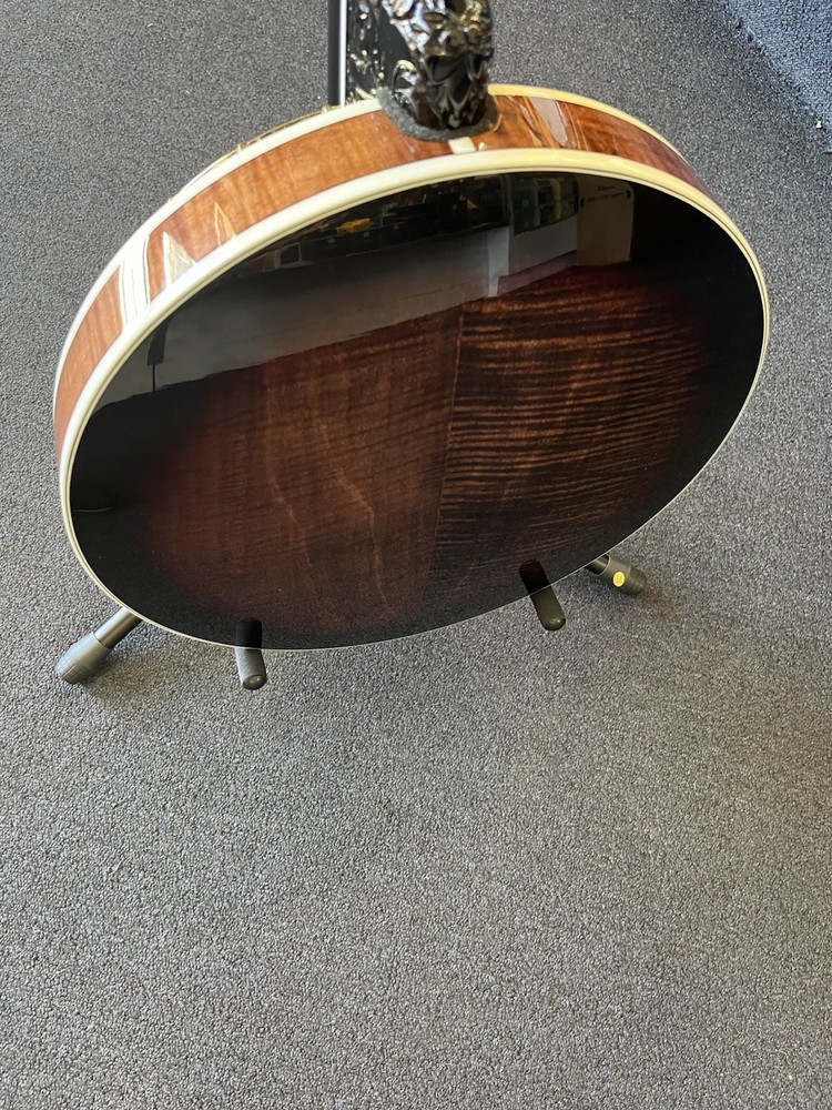 Washburn B17 5-String Banjo with Case