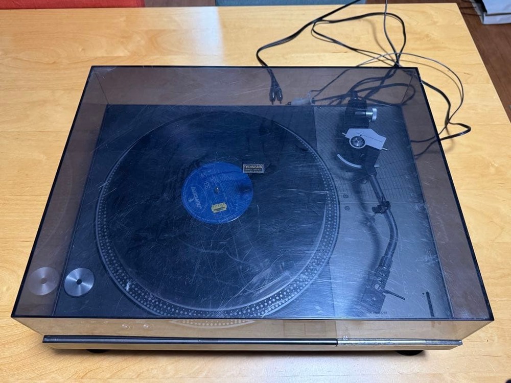 Technics SL-1100 Direct Drive Record Player Turntable JP