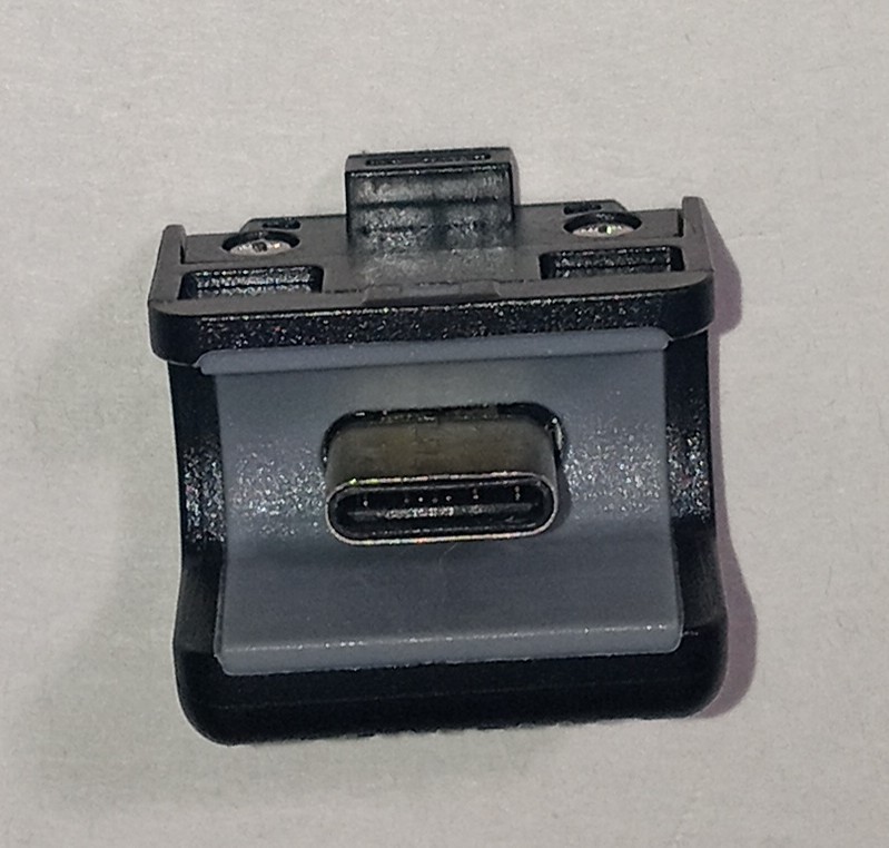 SAMSUNG GEAR VR SM-R324 WITH CONTROLLER