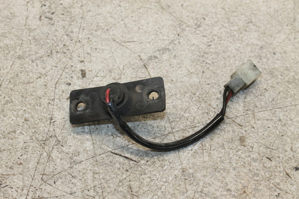 08 VICTORY VISION STREET LICENSE PLATE LIGHT