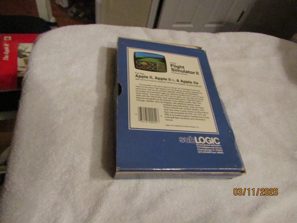 SubLogic Flight Simulator II Apple 11 + e Computer Game Program Books Box ONLY