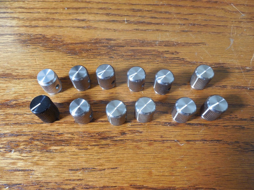 Alco Grey aluminum knobs x 4