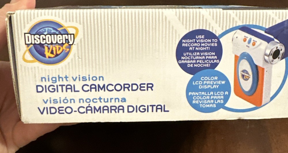 Discovery KSD5016 16 MB Camcorder - White