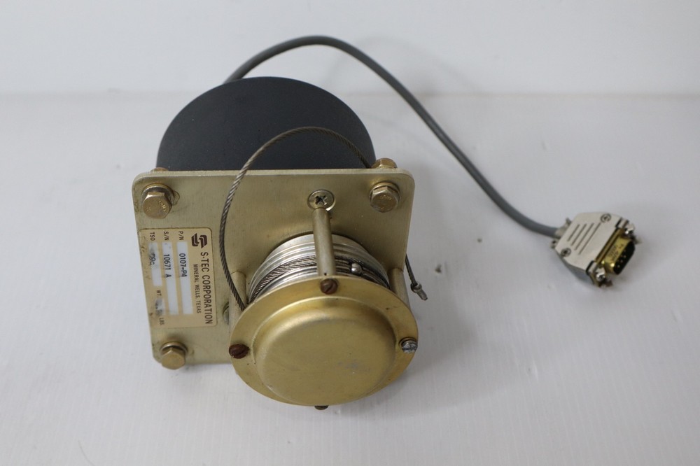 S-TEC 0107-1-P4 Autopilot Pitch Servo