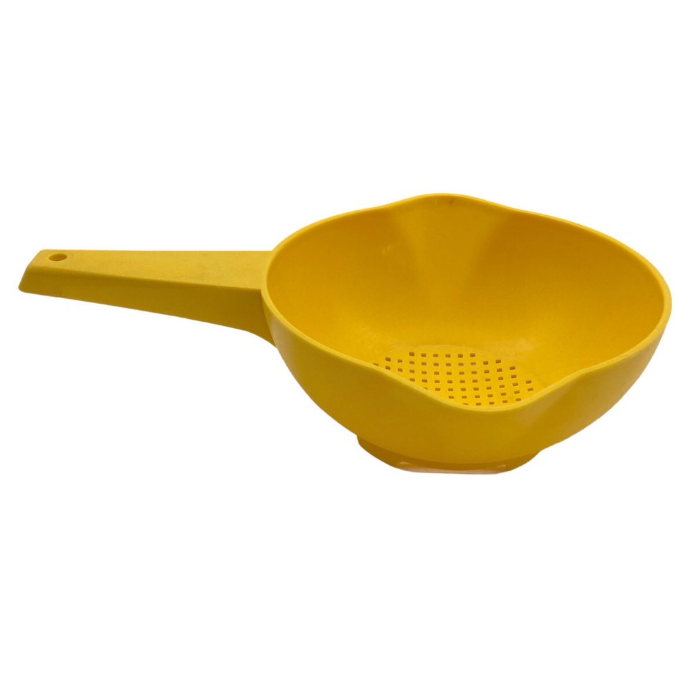 Vintage Tupperware 1 Qt Yellow Strainer Collander #1200