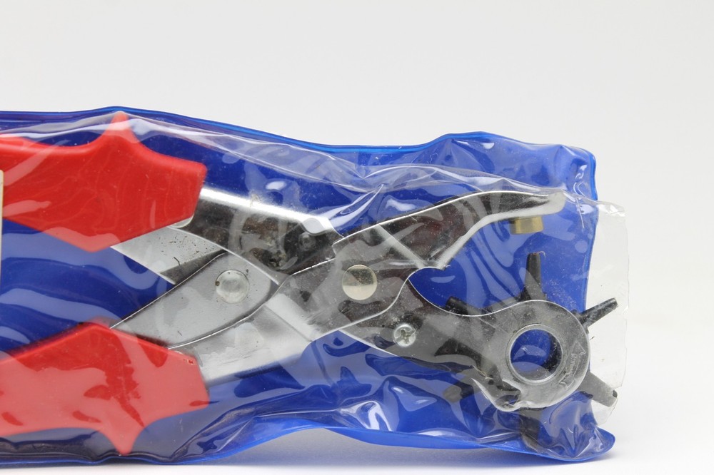 Revolve Leather Punch Size 244742