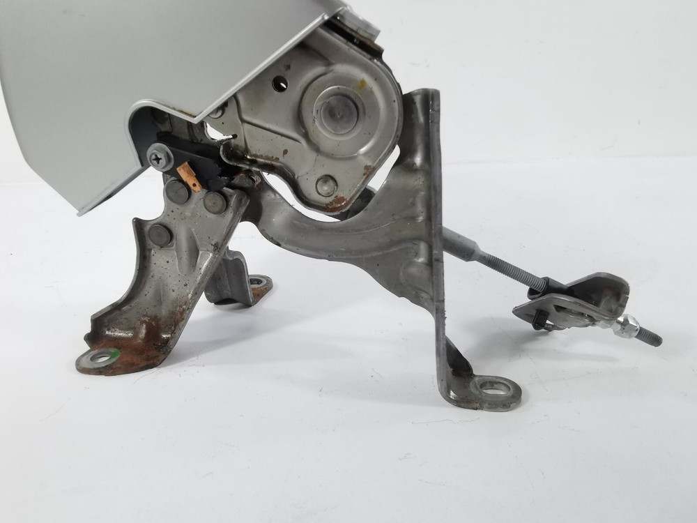 2018-2023 Jeep Wrangler EMERGENCY PARKING HANDBRAKE PULL LEVER HANDLE