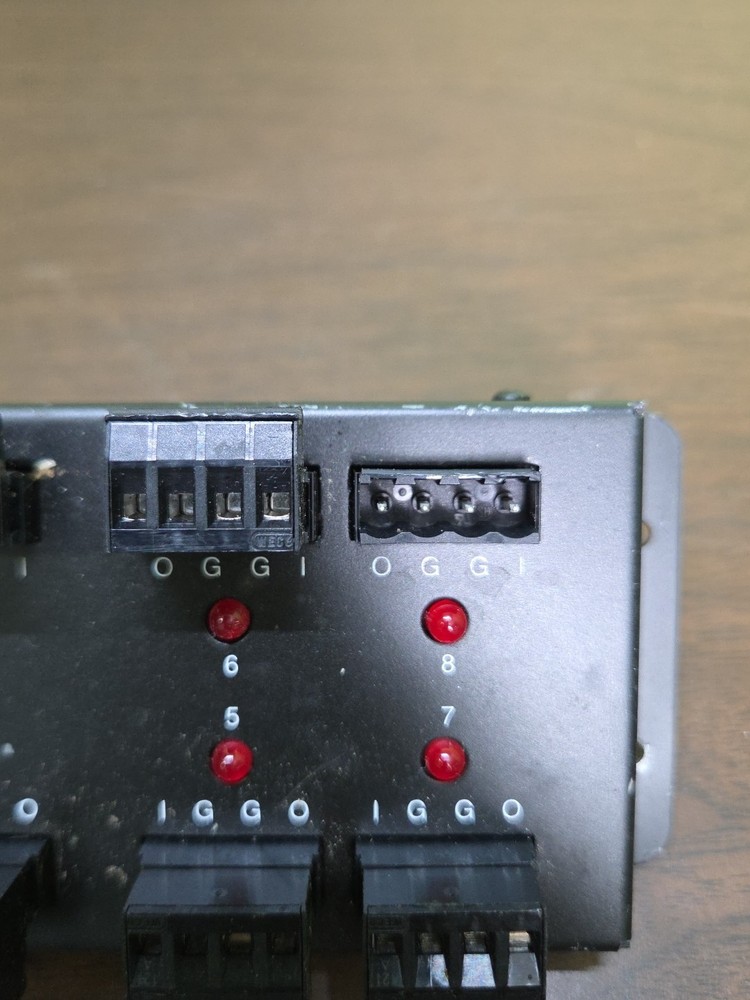 XANTECH RT8 ADDRESSABLE IR ROUTER