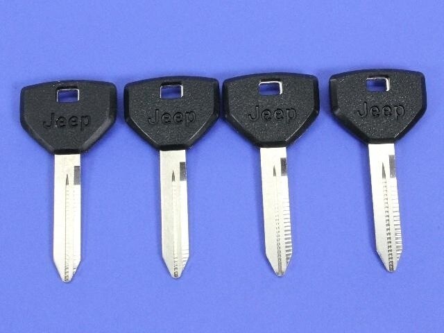 Vehicle Key Mopar 04746316