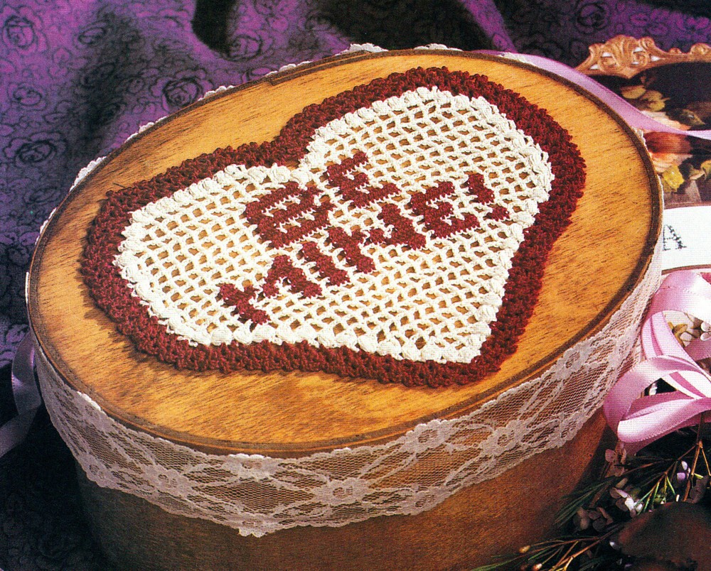VALENTINE Be Mine Doily/Applique/CROCHET PATTERN INSTRUCTIONS ONLY