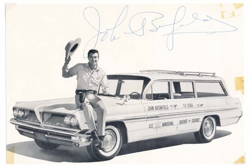 John BROMFIELD / Photograph Signed