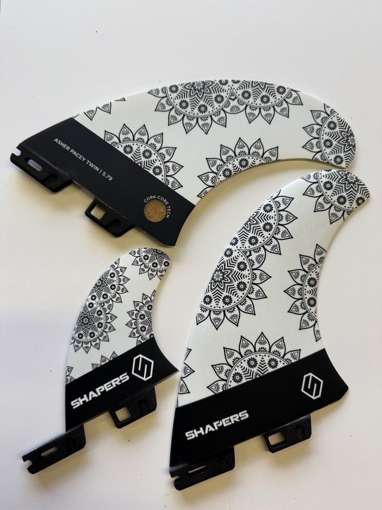 Shapers Asher Pacey Twin + 1 Fin Set