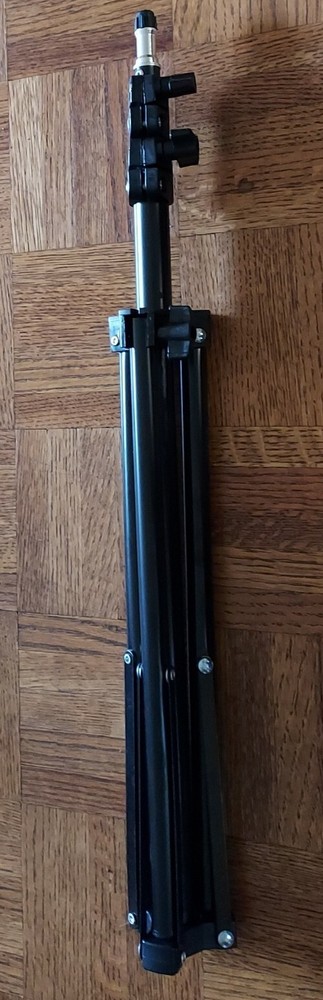 FOCAL Medium Duty Tripod With Mount Shoe